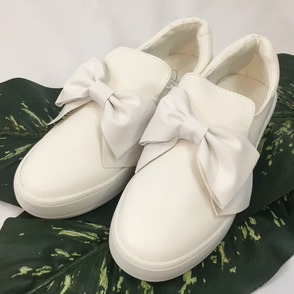 J.Adams wally slip on flat sneaker bow white 8m